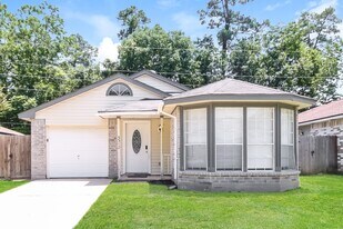 5312 Lynngate Dr in Spring, TX - Building Photo