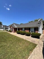 11307 Halifax Dr in Louisville, KY - Building Photo