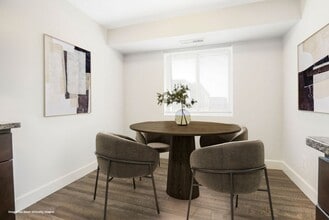 Marrion Square Apartments in Pikesville, MD - Foto de edificio - Building Photo