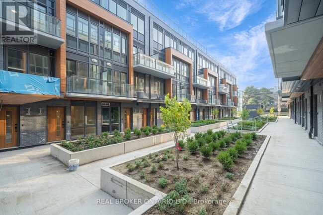 67 Curlew Dr in Toronto, ON - Building Photo - Building Photo