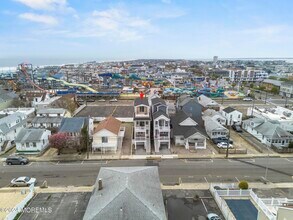 53 Sheridan Ave in Seaside Heights, NJ - Foto de edificio - Building Photo