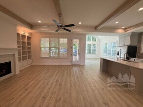 8021 Christian Ct in Olive Branch, MS - Foto de edificio - Building Photo