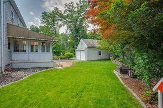 1128 Clay Ave in Pelham Manor, NY - Building Photo - Building Photo