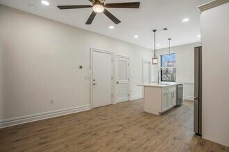 155 Grand St in Jersey City, NJ - Building Photo - Building Photo