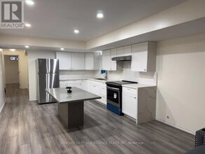 118 Blackwell Cres in Bradford West Gwillimbury, ON - Building Photo - Building Photo