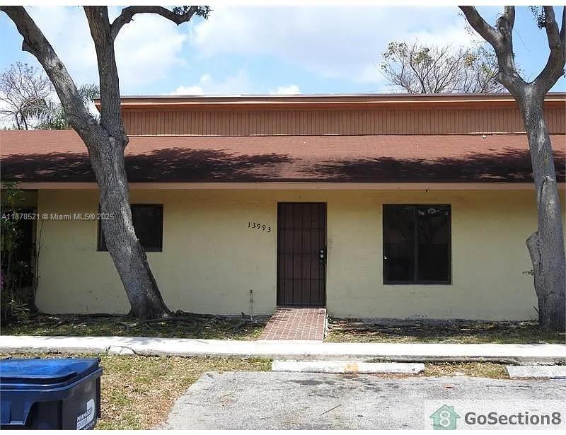 13993 SW 280th Terrace in Homestead, FL - Foto de edificio