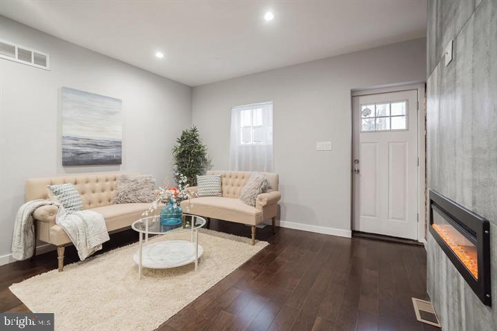 1539 S Ringgold St in Philadelphia, PA - Building Photo