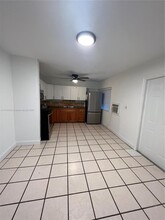 6738 SW 14th St in Miami, FL - Building Photo - Building Photo