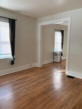 209 Oak St in Ypsilanti, MI - Building Photo - Building Photo