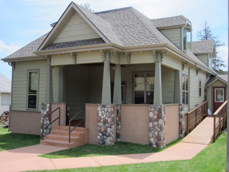 530 Harney St-Unit -B in Custer, SD - Building Photo