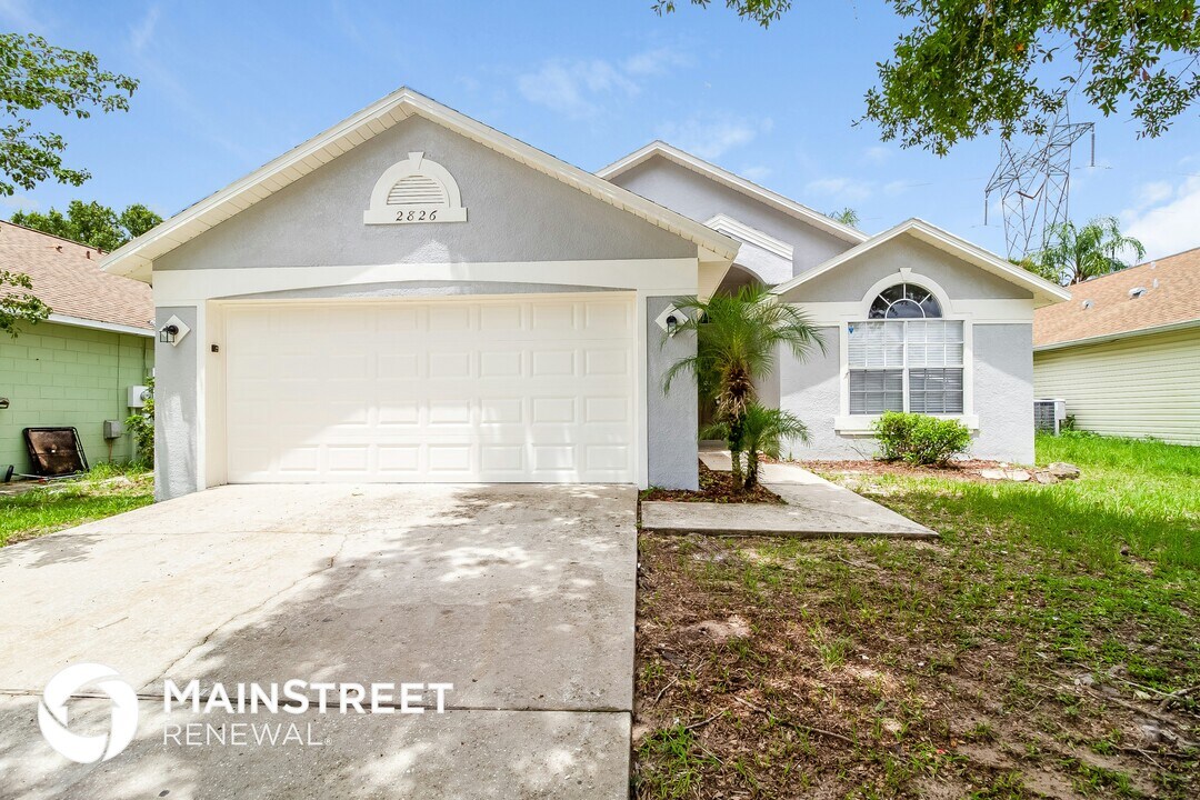 2826 Delcrest Ct in Orlando, FL - Foto de edificio