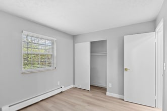 The Courtyard of Oakley in Cincinnati, OH - Foto de edificio - Building Photo