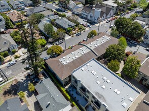 225 E Santa Inez Ave in San Mateo, CA - Building Photo - Building Photo