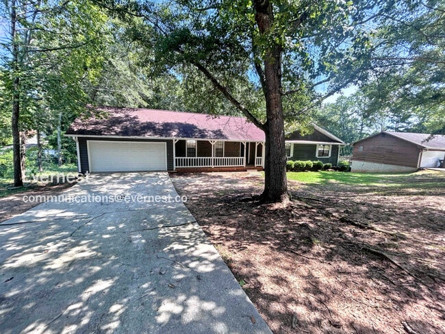 property at 5 Lakeside Dr