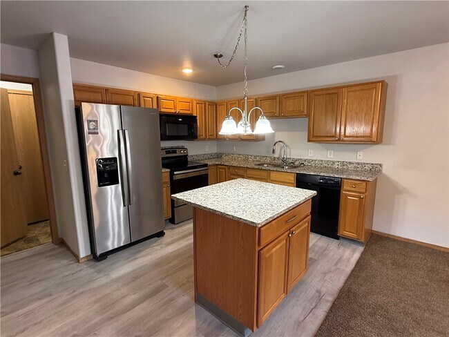 8148 Randall Ln in Decatur, AR - Building Photo - Building Photo