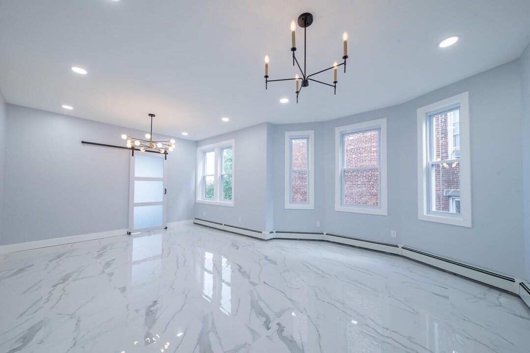 1409 Manhattan Ave in Union City, NJ - Building Photo