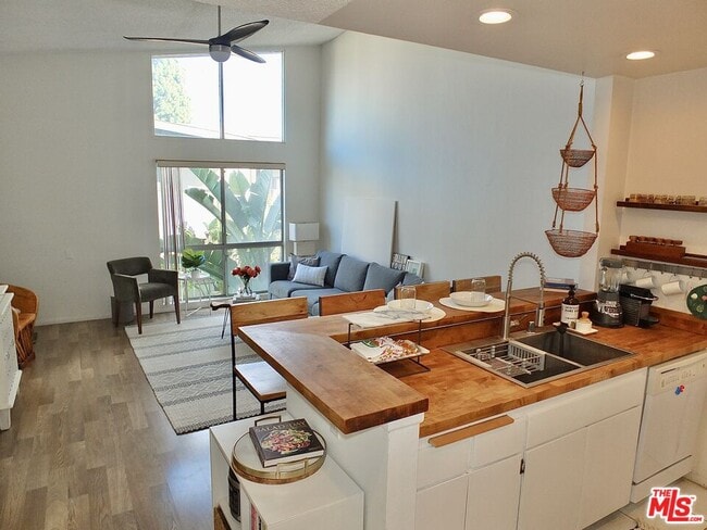 property at 826 Coriander Dr