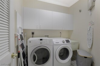 1240 Shady Rest Ln in Naples, FL - Building Photo - Building Photo
