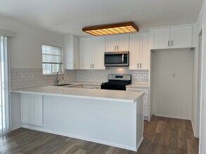 421 15th St in Huntington Beach, CA - Building Photo - Building Photo
