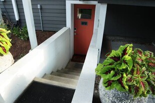 3920 SE Grant St in Portland, OR - Building Photo