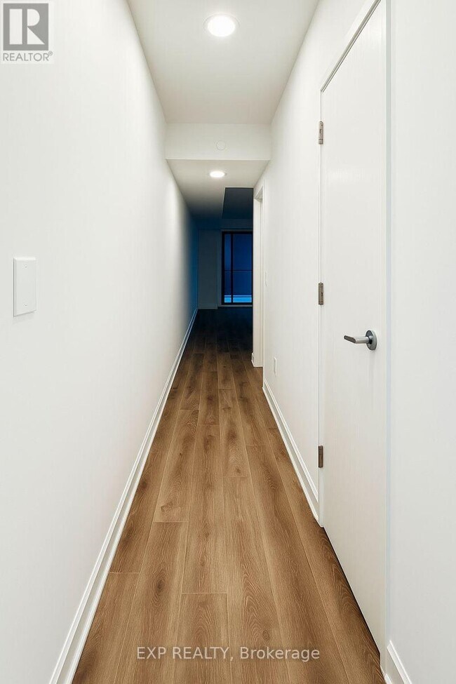 1 Jarvis St in Hamilton, ON - Building Photo - Building Photo