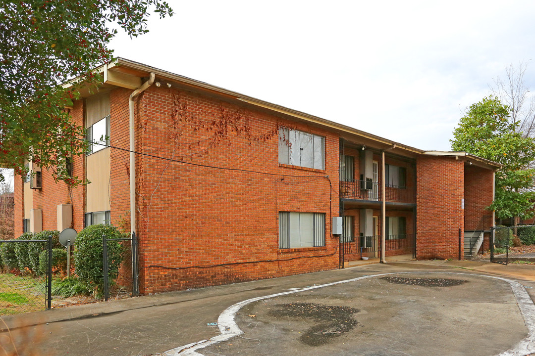 Chalet on 10th in Birmingham, AL - Foto de edificio