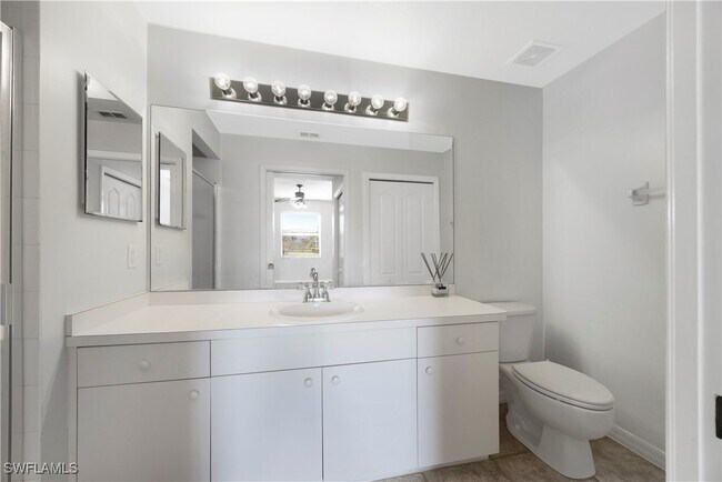 property at 8550 Kingbird Loop