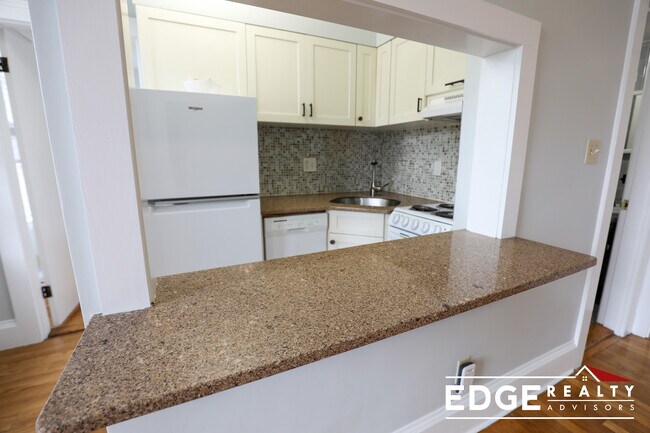 120 Lanark Rd in Boston, MA - Building Photo - Building Photo