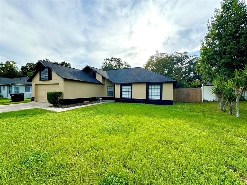 2734 Dobbin Dr in Orlando, FL - Building Photo