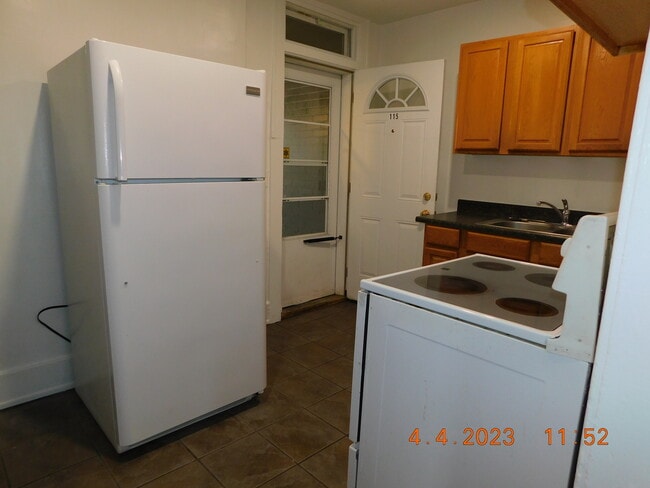 115 Hudson Ave in Pontiac, MI - Foto de edificio - Building Photo