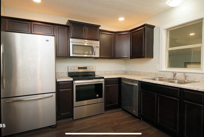 114 Montrose Dr, Unit A