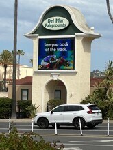 14073 Mira Montana Dr in Del Mar, CA - Building Photo - Building Photo