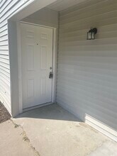 1005 Southampton Dr in Angleton, TX - Building Photo - Building Photo