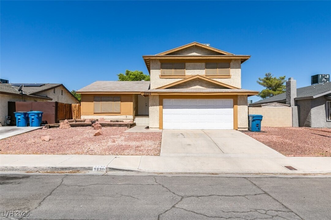 5656 Maceta Ave in Las Vegas, NV - Foto de edificio