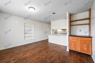 14614 Seminole Dr in Balch Springs, TX - Building Photo - Building Photo