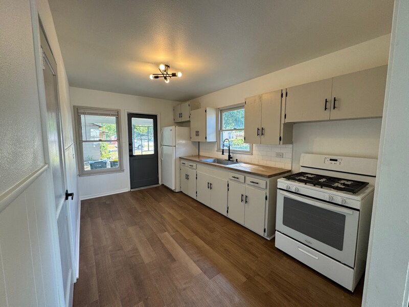 510 Mitchell Ave in Schertz, TX - Foto de edificio