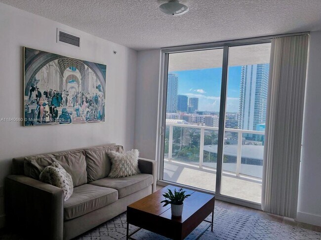 601 NE 23rd St in Miami, FL - Building Photo - Building Photo