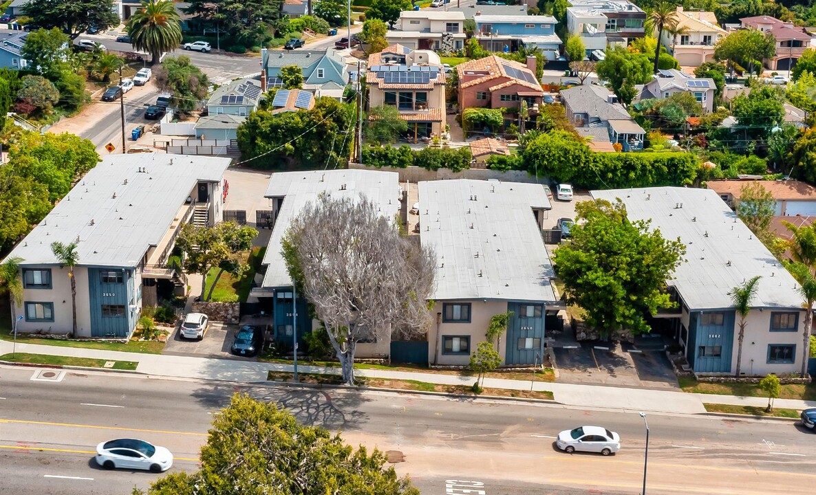 3650-3662 S Centinela Ave in Los Angeles, CA - Building Photo