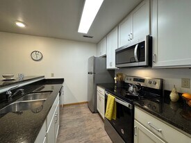 Hamilton Pointe in Madison, WI - Building Photo