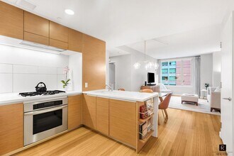 2 River Terrace in New York, NY - Foto de edificio - Building Photo