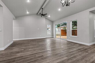 22010 Redbird Dr in Lago Vista, TX - Building Photo - Building Photo