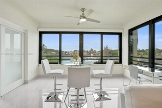 925 Oak Harbour Dr in Juno Beach, FL - Building Photo - Building Photo