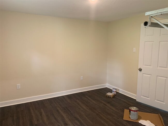 4413 6th St in Bacliff, TX - Building Photo - Building Photo