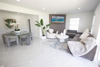 1435 Grant St in Hollywood, FL - Building Photo - Building Photo