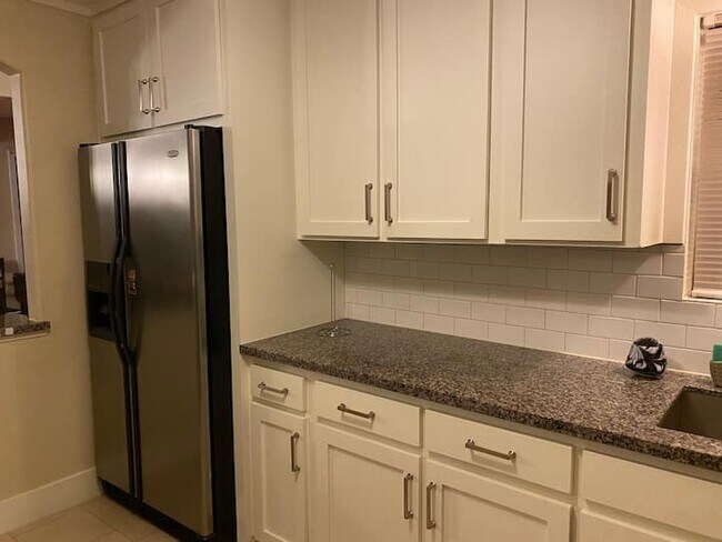 7951 Pecan Villas Dr in Houston, TX - Building Photo - Building Photo