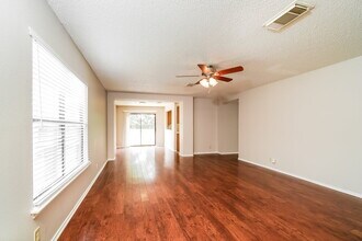 6114 Candletree in San Antonio, TX - Building Photo - Building Photo