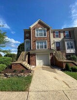 46333 Haven Terrace in Sterling, VA - Building Photo