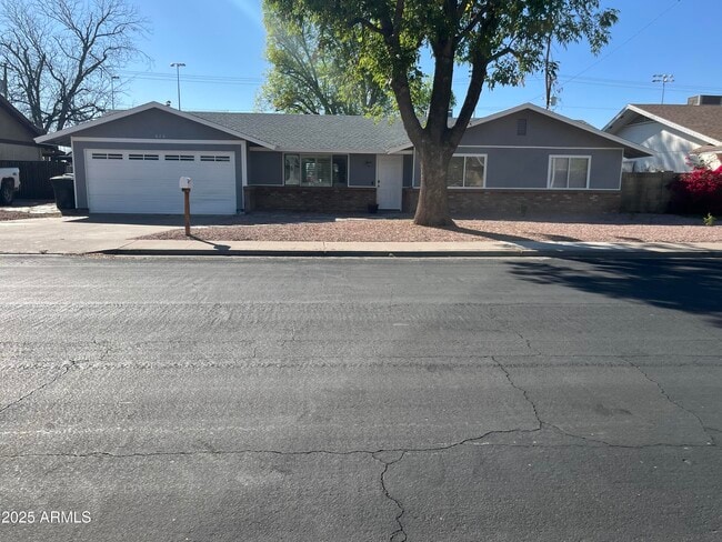 property at 626 N Hosick Cir