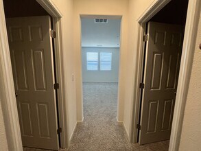 680 Bilston Dr in Patterson, CA - Building Photo - Building Photo