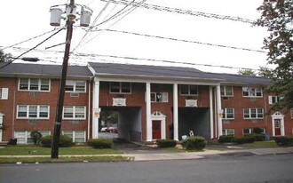 Gran Prix Apartments in Plainfield, NJ - Building Photo